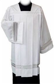 Priesterliche Kleidung: Chorhemd