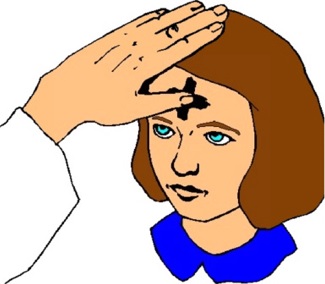 Einem Kind wird das Aschekreuz auf die Stirn gezeichnet
